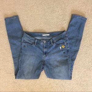 Levi 711 skinny jeans